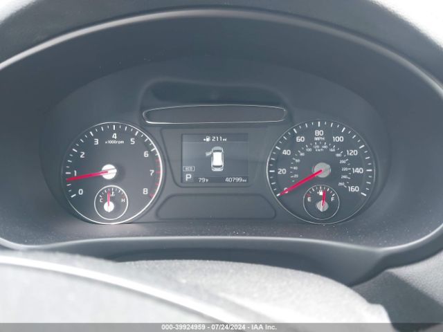 5XYPGDA52KG457482 KIA Sorento 3.3l Lx