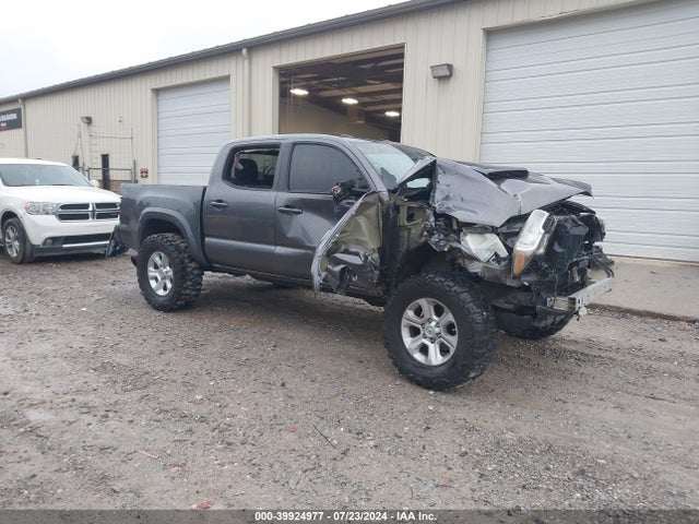 Toyota Tacoma Trd Sport 2017 5TFCZ5AN5HX065648 головне зображення