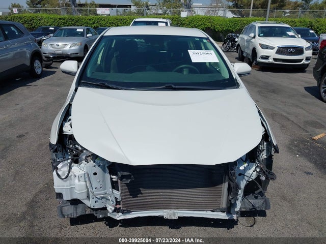 Toyota Prius L Eco 2020 JTDKARFU1L3122955 Image 13