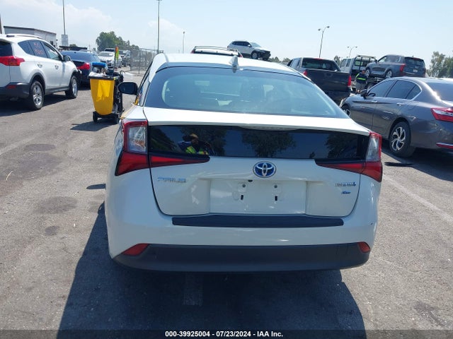 Toyota Prius L Eco 2020 JTDKARFU1L3122955 Image 17