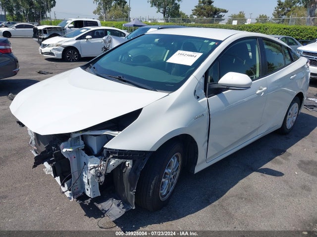 Toyota Prius L Eco 2020 JTDKARFU1L3122955 Image 2