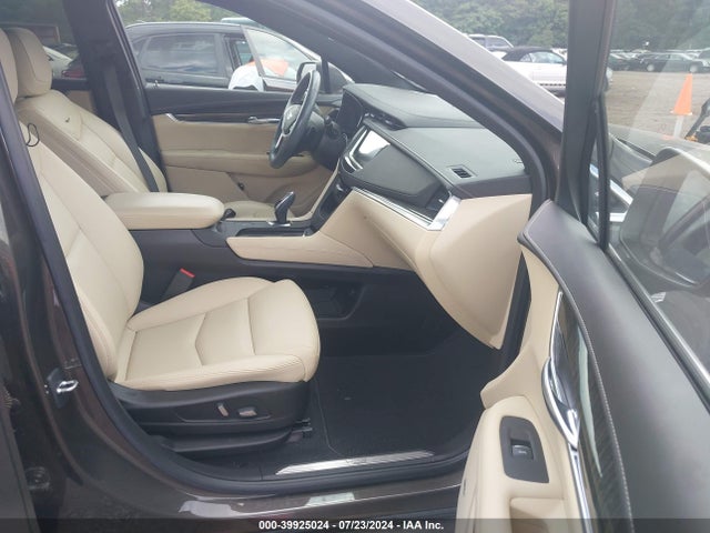 1GYKNARS0KZ205184 Cadillac Xt5 Standard