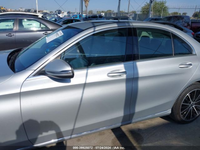 W1KWF8DB2MR647476 Mercedes-Benz C 300 Sedan