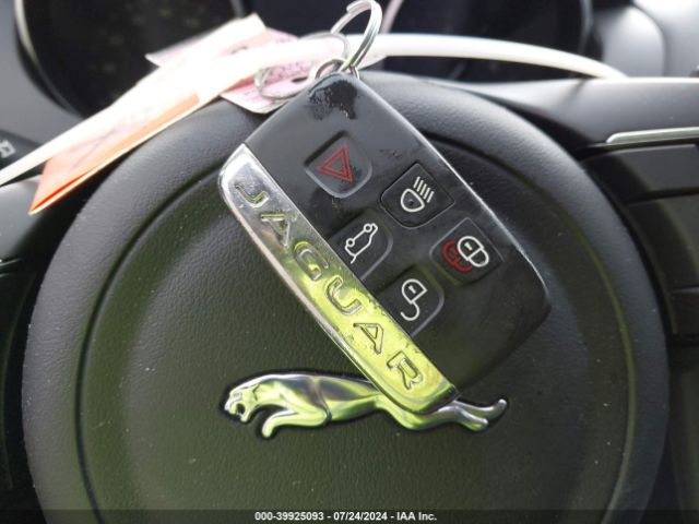 SADCJ2FX0KA397964 Jaguar F-pace 25t Premium
