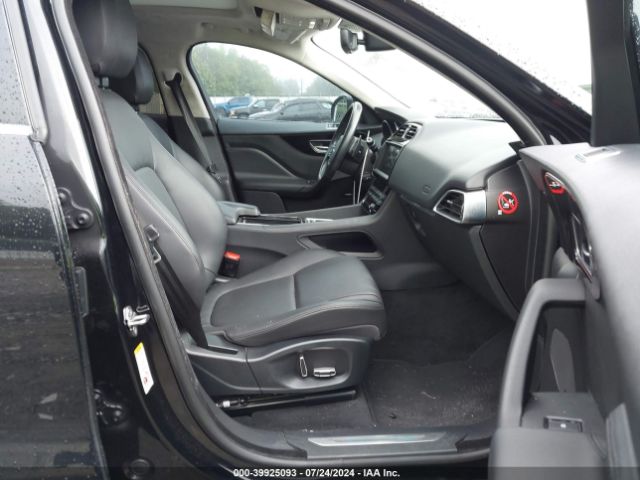 SADCJ2FX0KA397964 Jaguar F-pace 25t Premium
