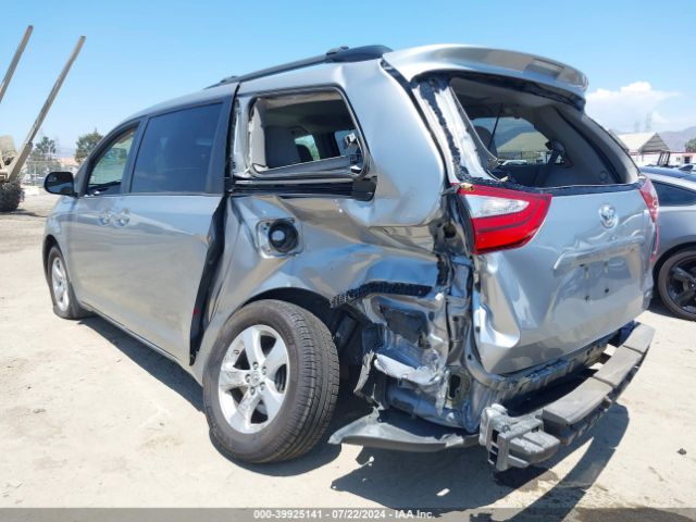 5TDKZ3DC1HS875908 Toyota Sienna Le 8 Passenger