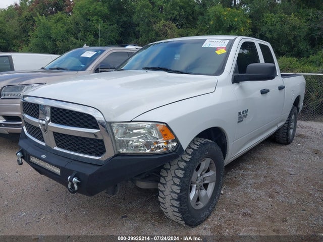 1C6RR6FG0LS126380 RAM 1500 Classic Tradesman Quad Cab 4x2 6'4 Box