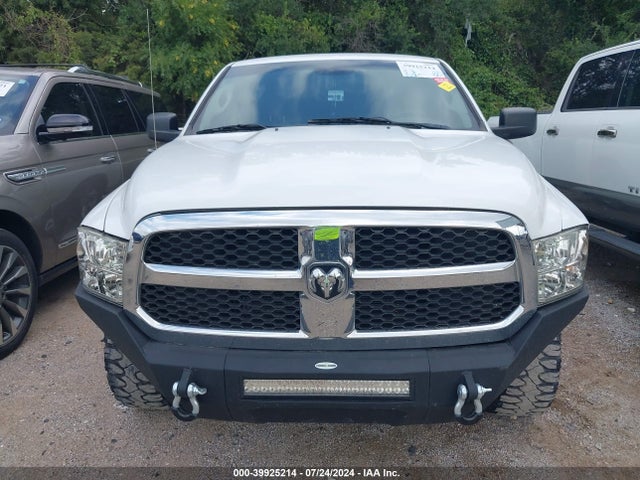1C6RR6FG0LS126380 RAM 1500 Classic Tradesman Quad Cab 4x2 6'4 Box