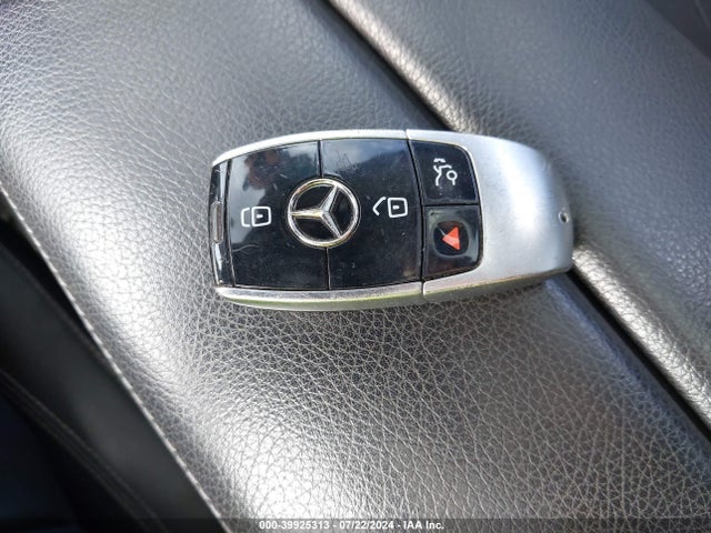 Mercedes-Benz E 300 2018 WDDZF4JB2JA406604 Image 11