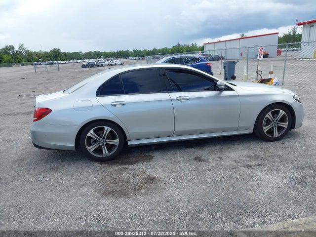 Mercedes-Benz E 300 2018 WDDZF4JB2JA406604 Image 13