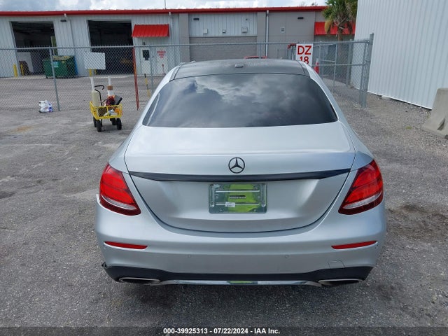 Mercedes-Benz E 300 2018 WDDZF4JB2JA406604 Image 16