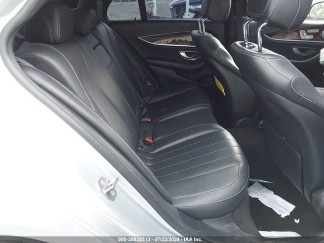 Mercedes-Benz E 300 2018 WDDZF4JB2JA406604 Image 8