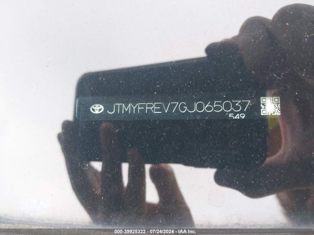 Toyota Rav4 Limited 2016 JTMYFREV7GJ065037 Image 12