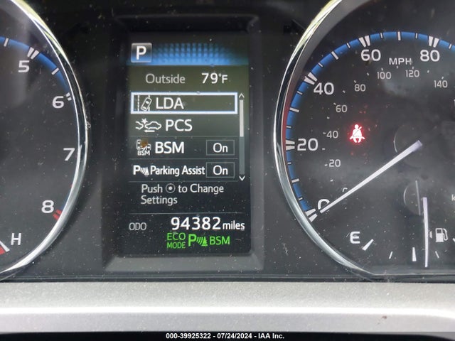 Toyota Rav4 Limited 2016 JTMYFREV7GJ065037 Image 7