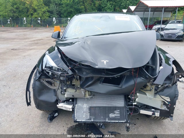 7SAYGDED1RF057360 Tesla Model Y