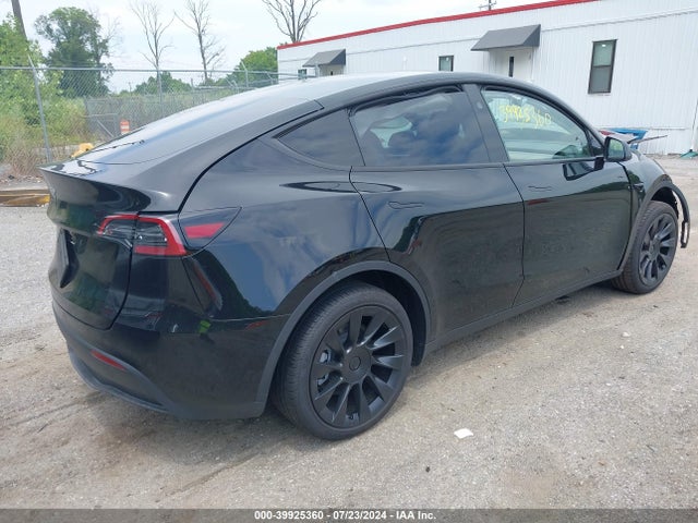 2024 TESLA MODEL Y 7SAYGDED1RF057360 Photo 3