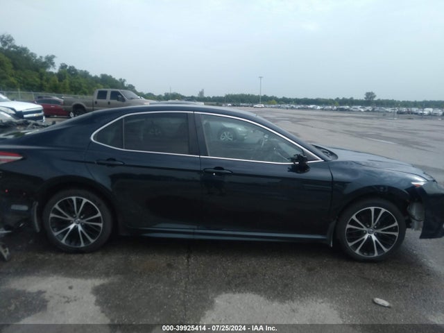 Toyota CAMRY SE 2018 4T1B11HK3JU634068 Image 13