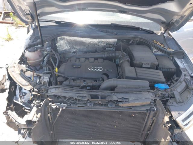 WA1HCCFS8JR007175 Audi Q3 2.0t Premium/2.0t Sport Premium