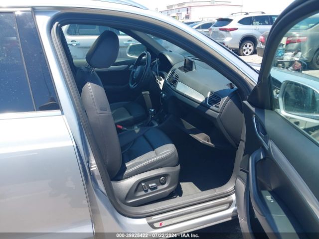 WA1HCCFS8JR007175 Audi Q3 2.0t Premium/2.0t Sport Premium