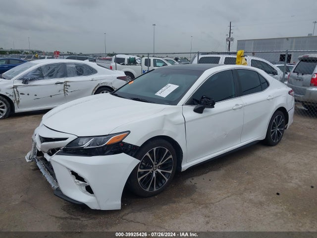 Toyota CAMRY SE 2020 4T1G11AK4LU391387 Image 2
