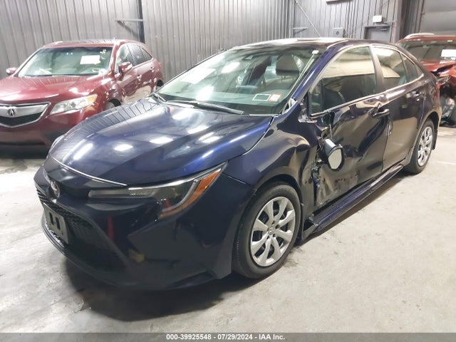 Toyota COROLLA LE 2022 5YFEPMAE3NP367667 Image 2