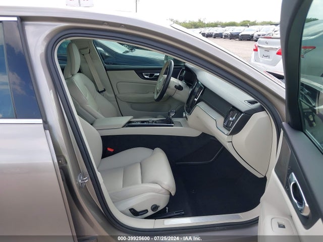 7JRA22TL3LG060318 Volvo S60 T6 Inscription