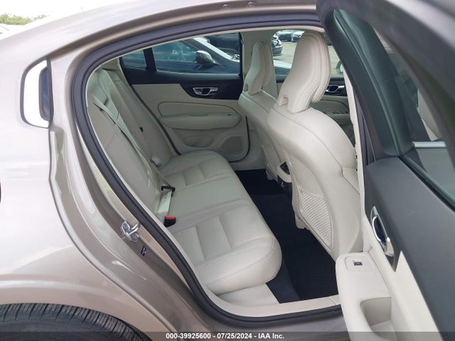 7JRA22TL3LG060318 Volvo S60 T6 Inscription
