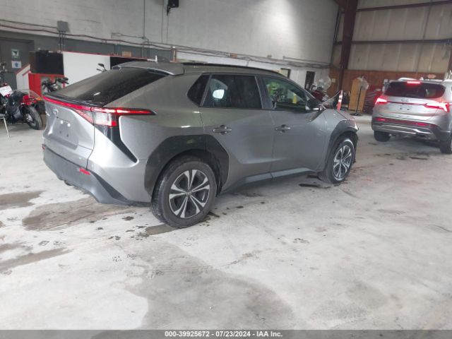 2024 TOYOTA BZ4X JTMABACA8RA062312 Photo 3