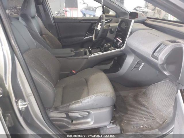 2024 TOYOTA BZ4X JTMABACA8RA062312 Photo 4