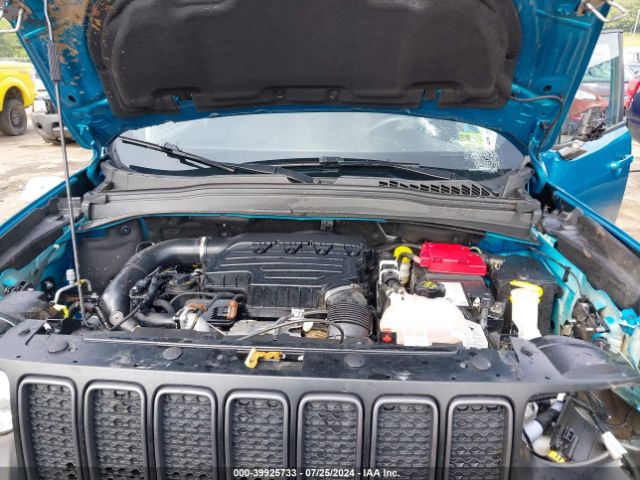 ZACNJDC17NPN48056 Jeep Renegade Trailhawk 4x4