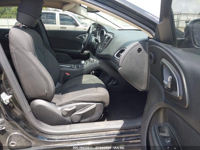 1C3CCCAB7GN130221 Chrysler 200 Limited