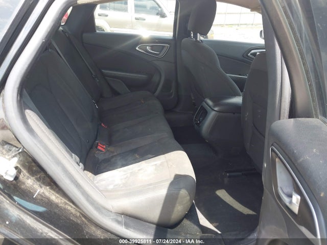 1C3CCCAB7GN130221 Chrysler 200 Limited
