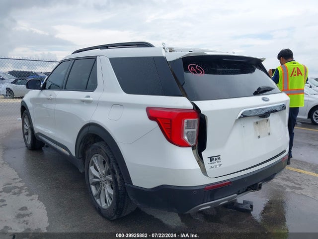 Ford EXPLORER XLT 2021 1FMSK7DH5MGA04887 Image 3
