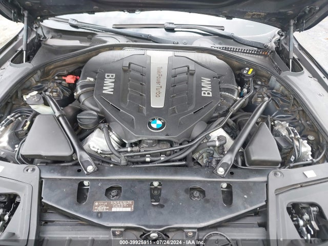 BMW 550i 2015 WBAKN9C51FD682343 Image 10