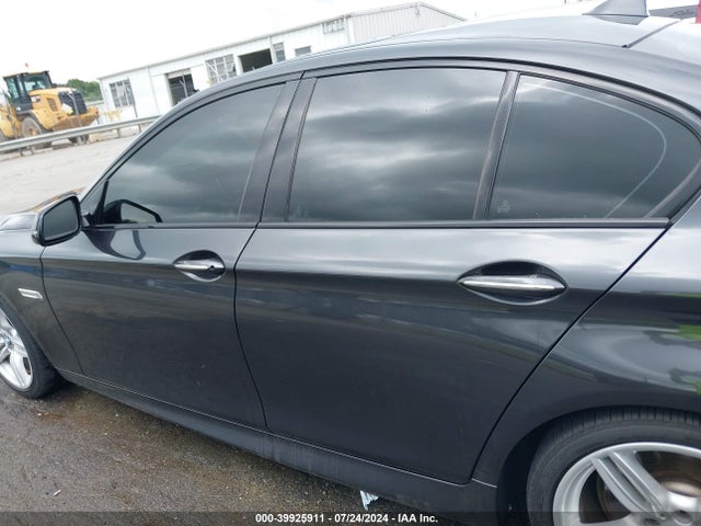 BMW 550i 2015 WBAKN9C51FD682343 Image 14