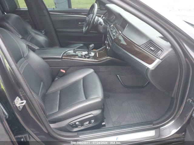 BMW 550i 2015 WBAKN9C51FD682343 Image 5
