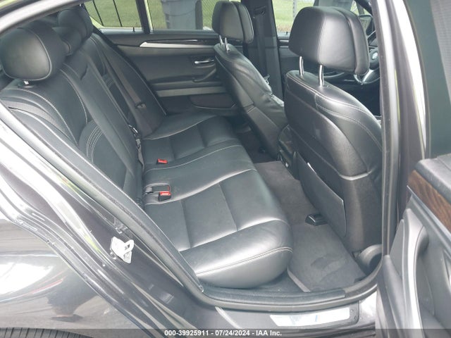 BMW 550i 2015 WBAKN9C51FD682343 Image 8