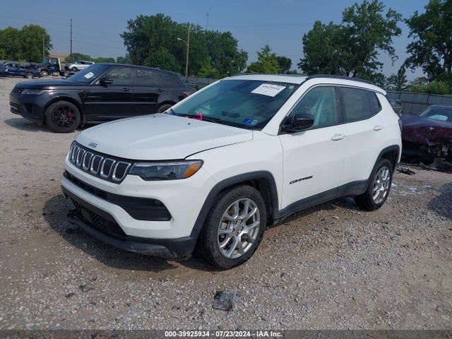3C4NJDFB6NT113352 Jeep Compass Latitude Lux 4x4