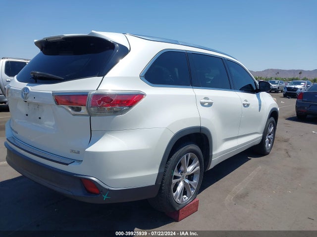 Toyota Highlander Xle V6 2014 5TDKKRFH0ES033654 Image 4