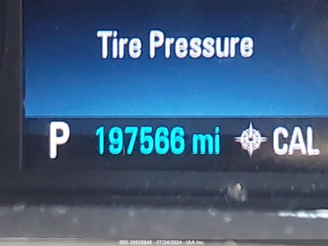 1G11D5SL7FF273397 Chevrolet MALIBU 2LT