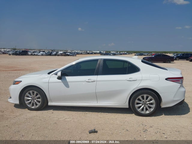 Toyota CAMRY LE 2019 4T1B11HK7KU845694 Image 14