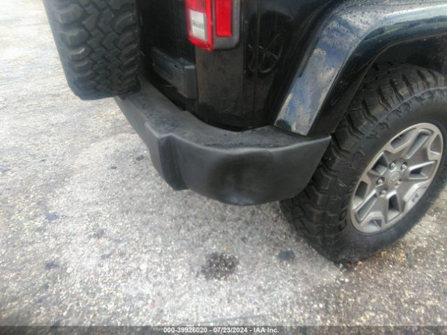 1C4BJWEG8EL304553 Jeep Wrangler Unlimited Sahara