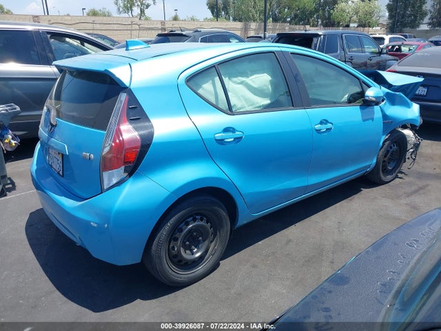 Toyota Prius C Two 2016 JTDKDTB38G1135916 Image 4