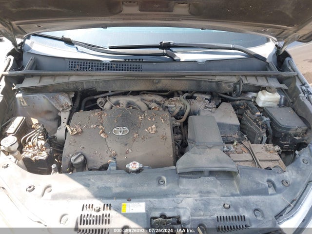 Toyota Highlander Le 2019 5TDBZRFH5KS738604 Image 10