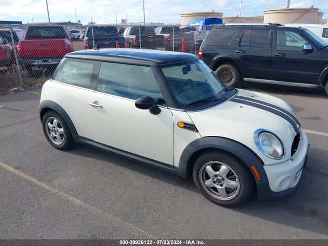 2011 MINI COOPER WMWSU3C52BT183910 Photo 0