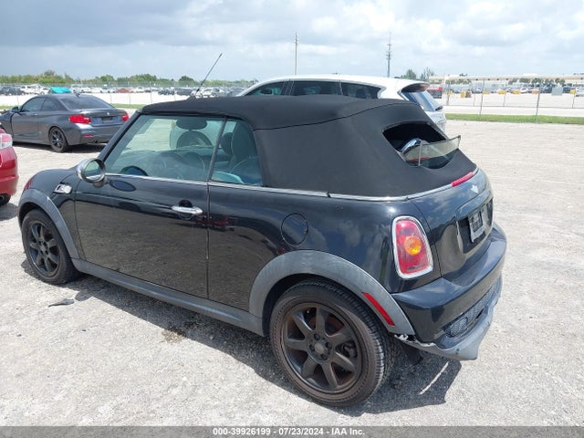 2010 MINI COOPER S WMWMS3C57ATY08878 Photo 2
