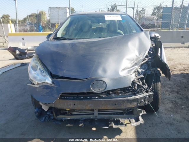 JTDKDTB3XE1569414 Toyota Prius C One