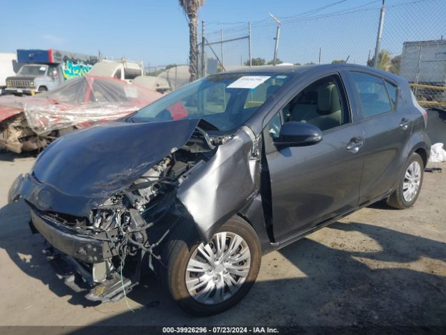 JTDKDTB3XE1569414 Toyota Prius C One