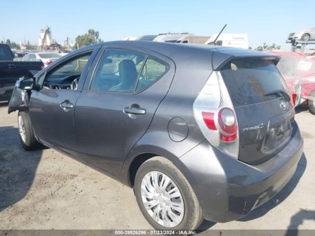 JTDKDTB3XE1569414 Toyota Prius C One