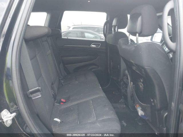 1C4RJEAGXJC113905 Jeep Grand Cherokee Laredo E 4x2